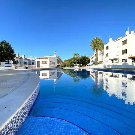 Harmony With Pool By Homing Апартаменты *