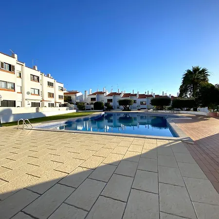 Harmony With Pool By Homing Апартаменты
